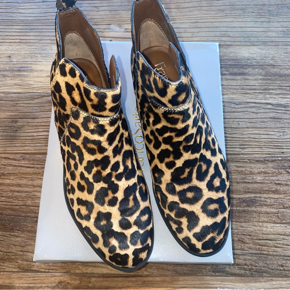 Franco Sarto Bernie2 Leopard Calf Hair Ankle Boots Camel Brown 7M‎ G1515L4900